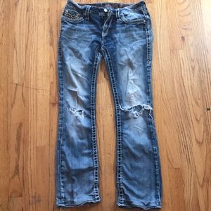 Ripped jeans ⭐️🌱